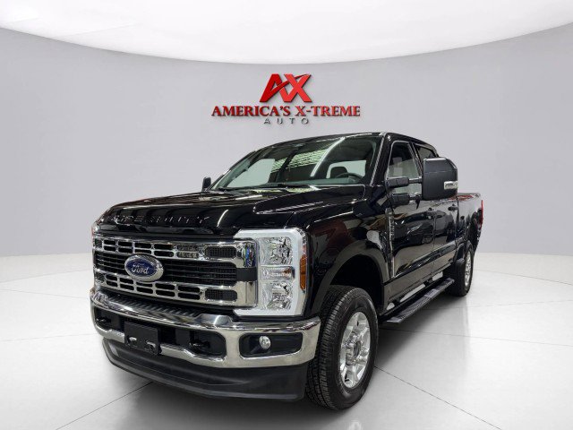 Used 2025 Ford F250 XLT image 3