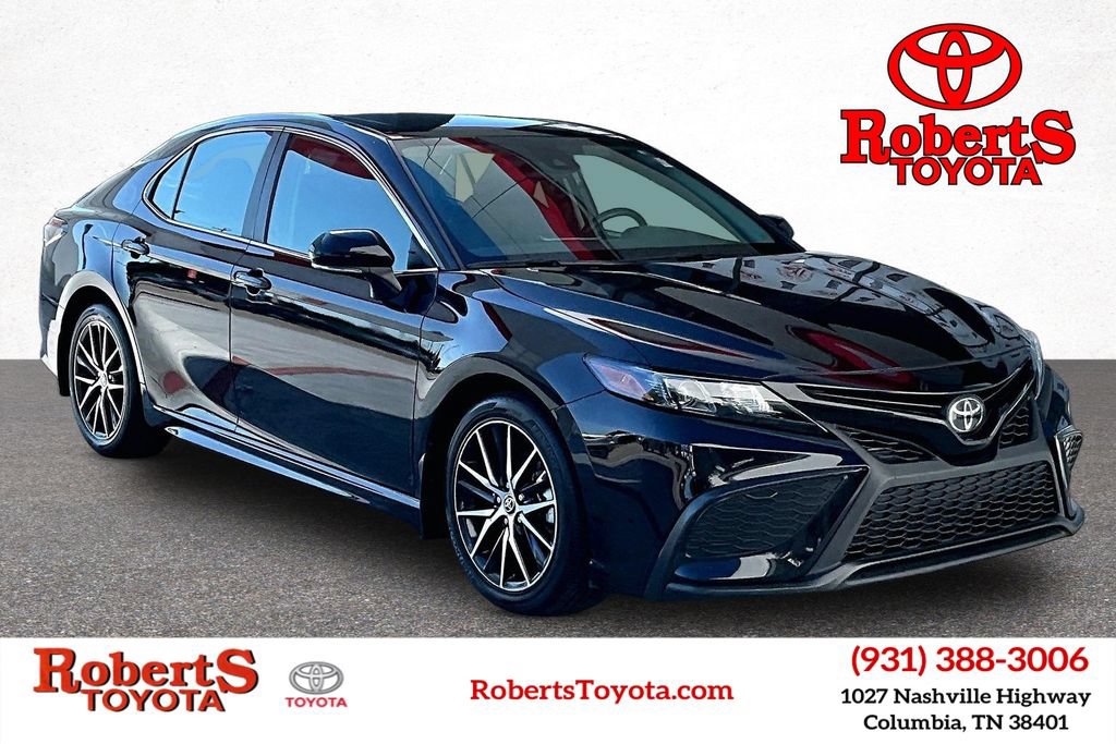 Used 2024 Toyota Camry SE w/ Cold Weather Package FWD image 1