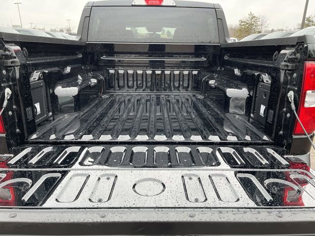 New 2025 Ford Maverick XLT image 24