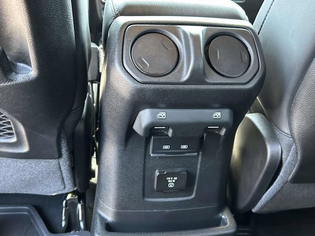 Used 2026 Jeep Wrangler Unlimited Rubicon AWD/4WD image 13