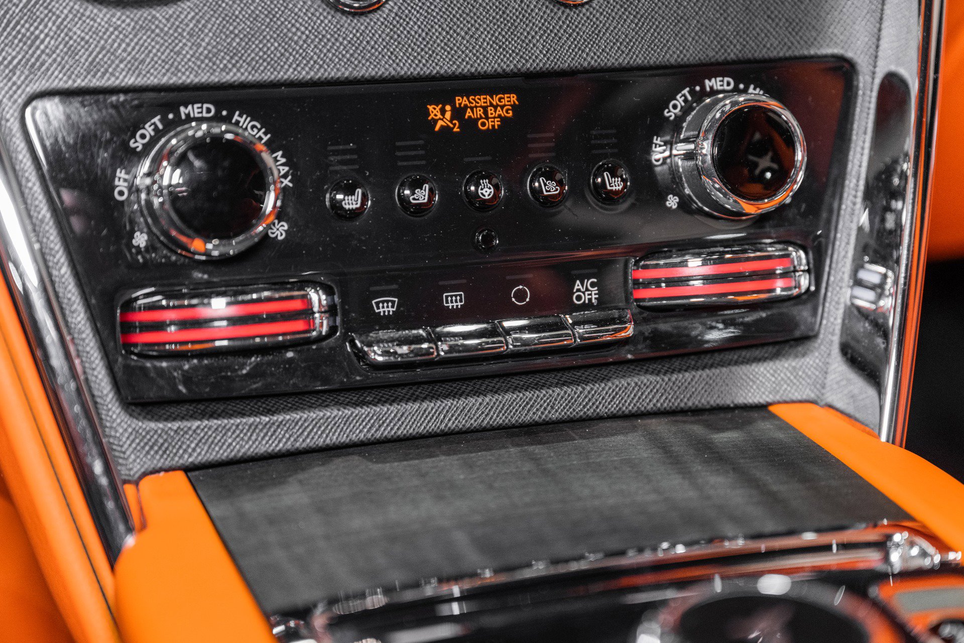 Used 2020 Rolls-Royce Cullinan image 44