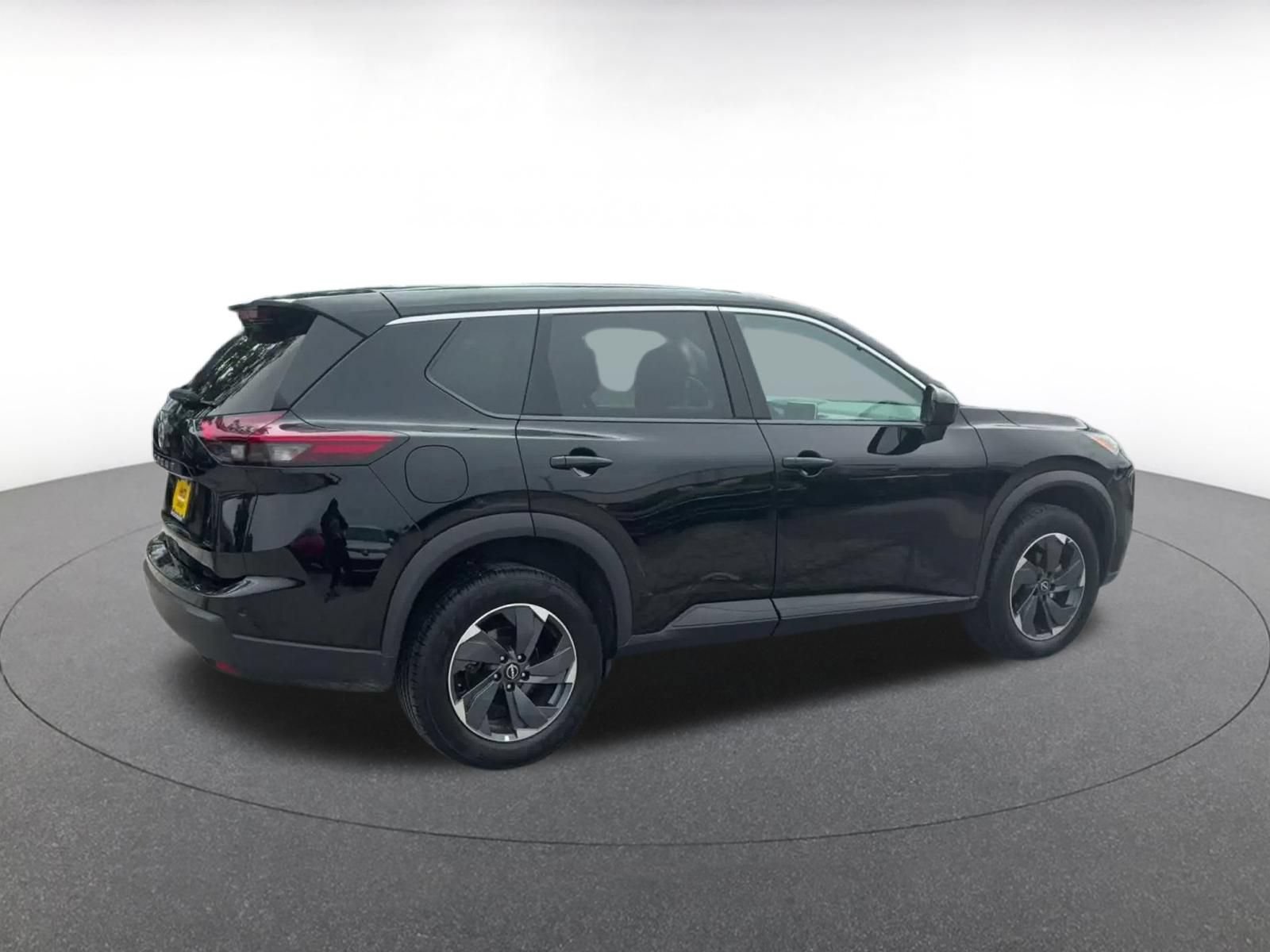 Used 2025 Nissan Rogue SV FWD image 13