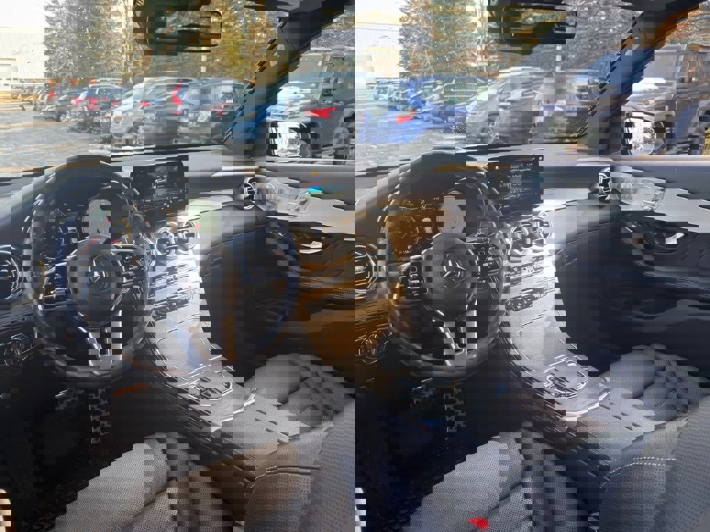 Used 2020 Mercedes-Benz GLC 300 4MATIC image 15