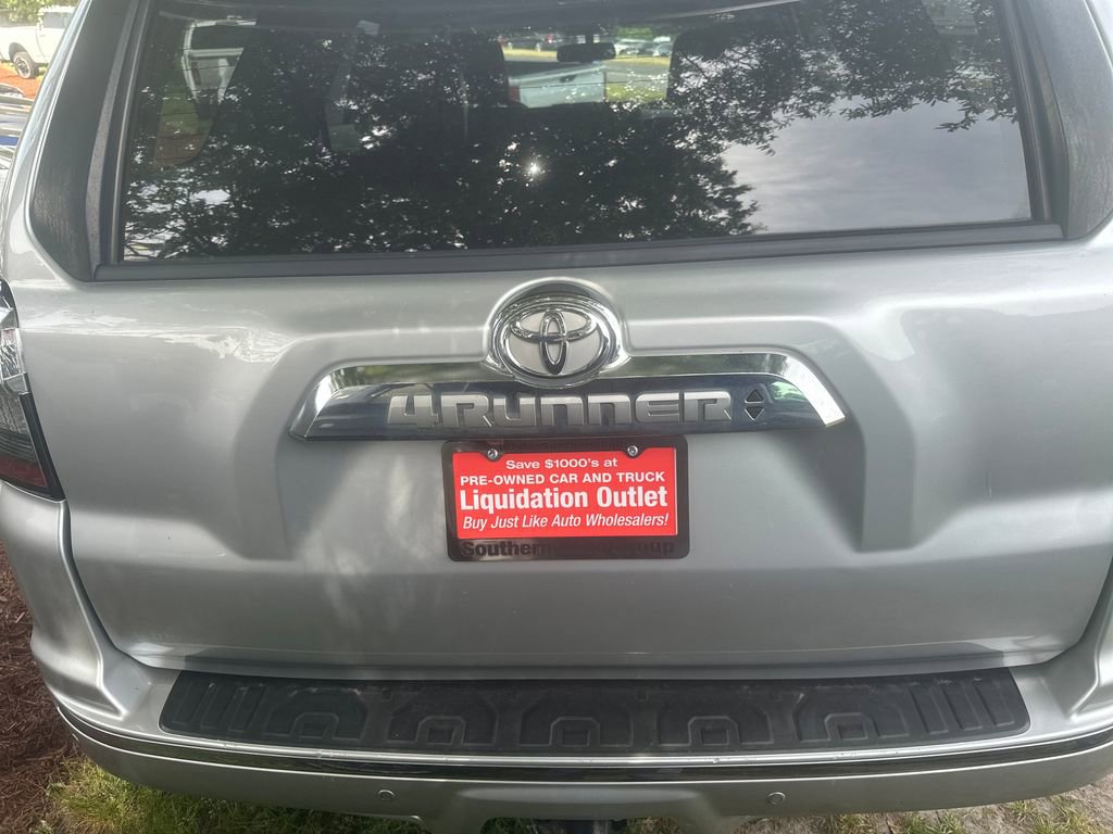 Used 2016 Toyota 4Runner Limited AWD/4WD image 12
