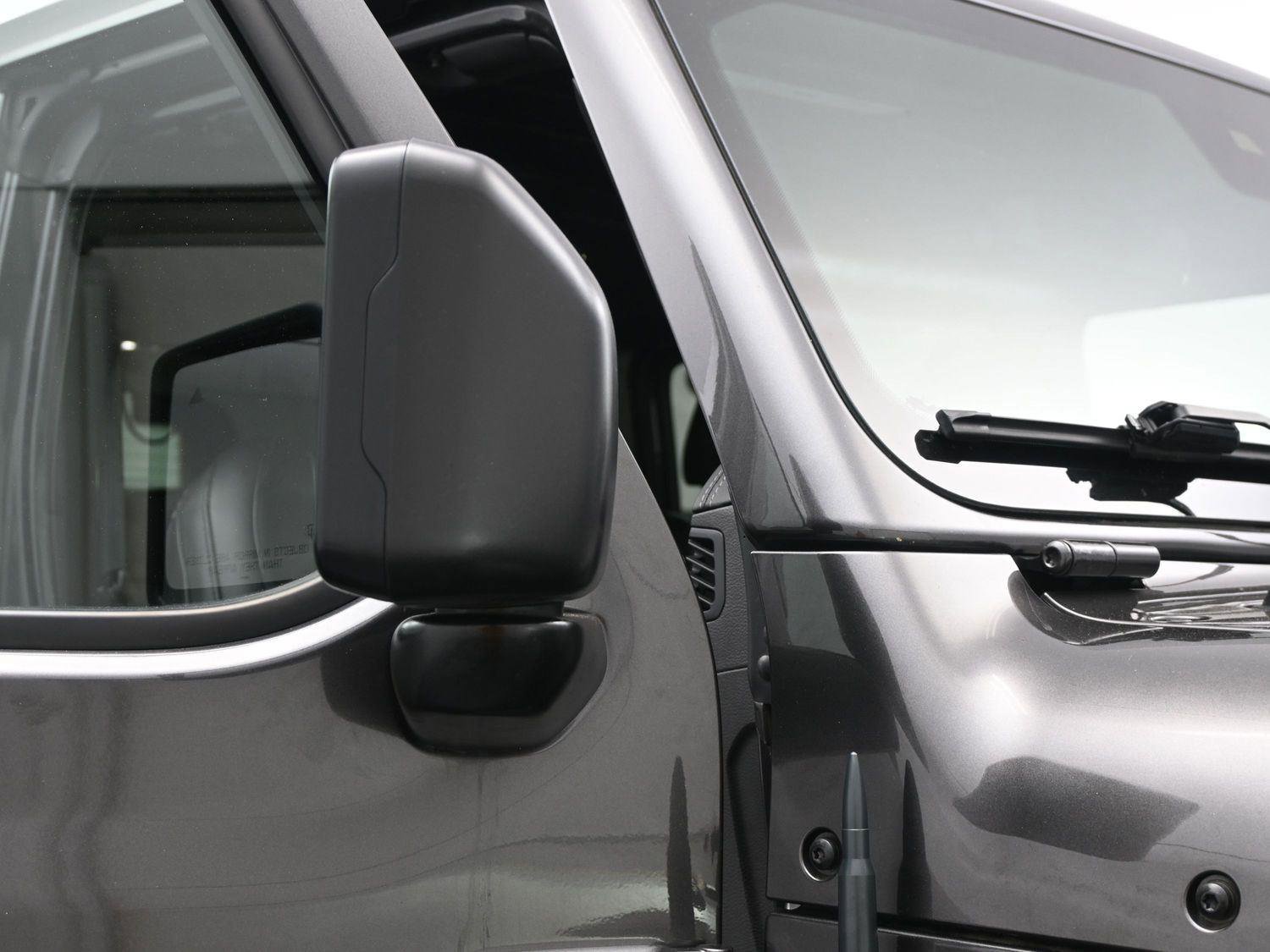 Used 2019 Jeep Wrangler Unlimited Sahara image 12