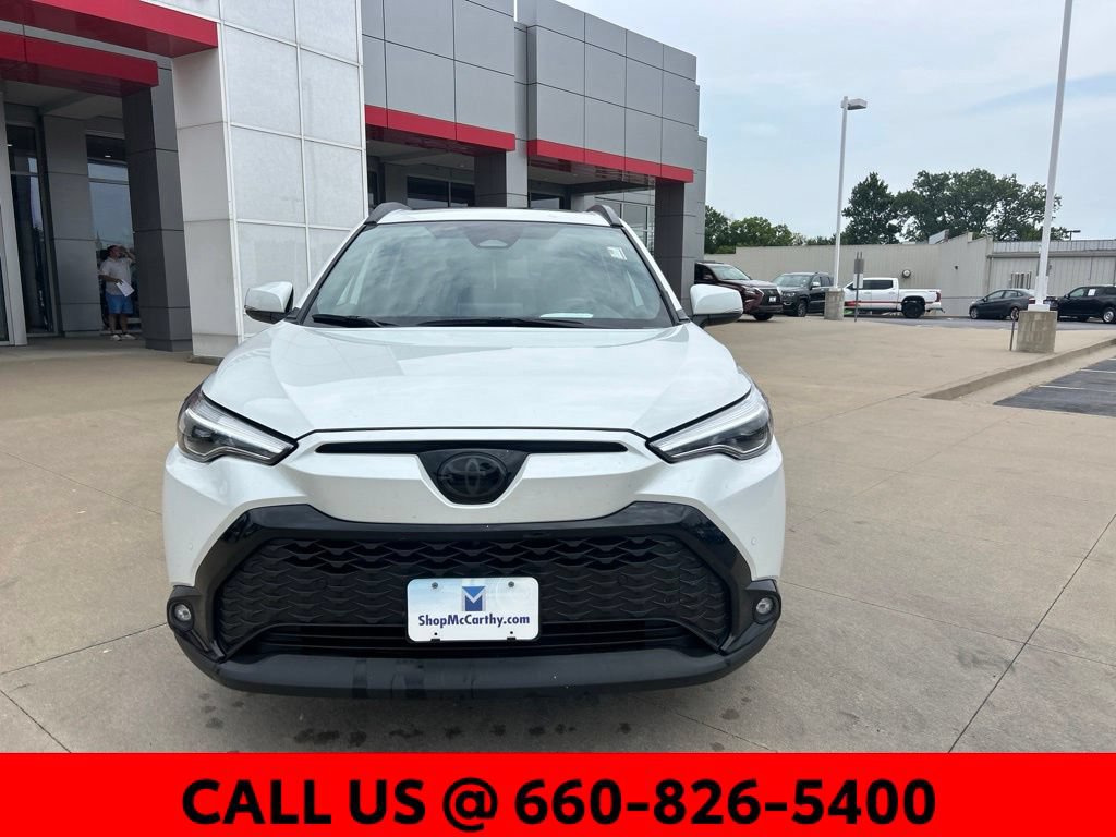 Used 2024 Toyota Corolla Cross AWD Hybrid w/ Convenience Package image 3