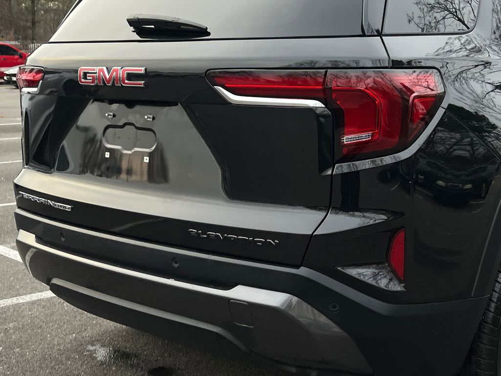 Used 2025 GMC Terrain Elevation image 6
