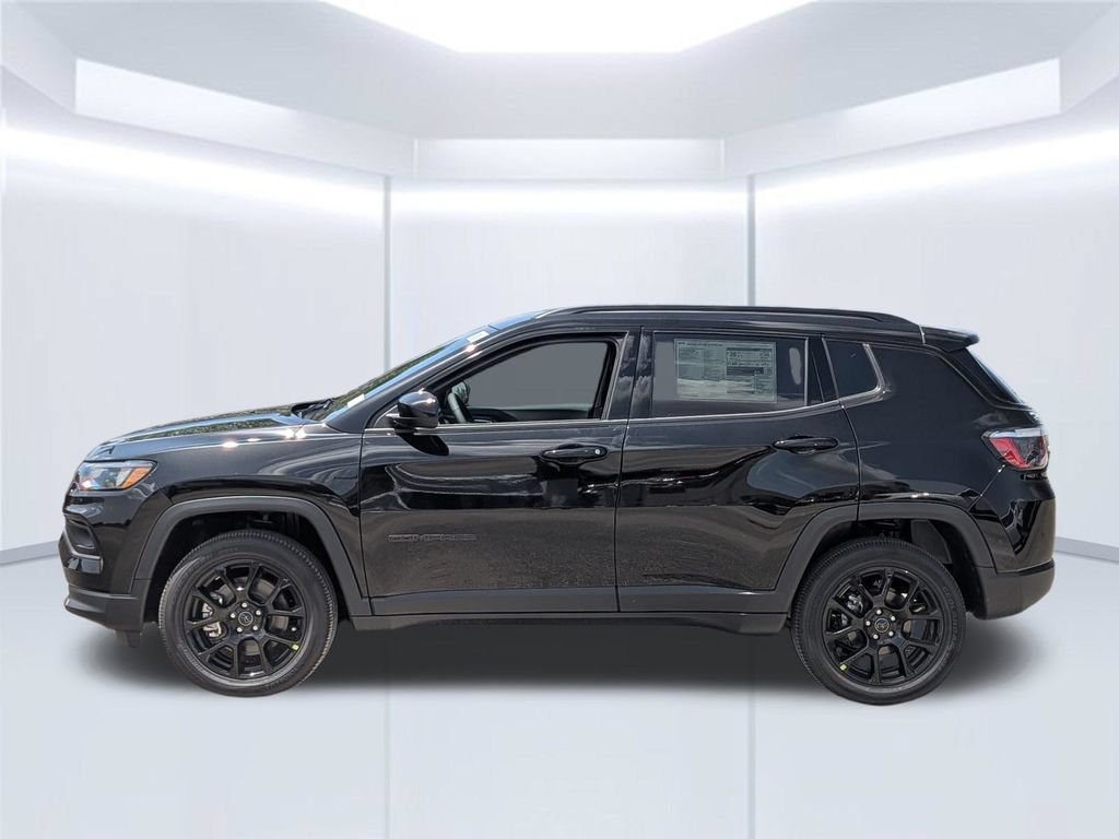 New 2026 Jeep Compass Latitude AWD/4WD image 2