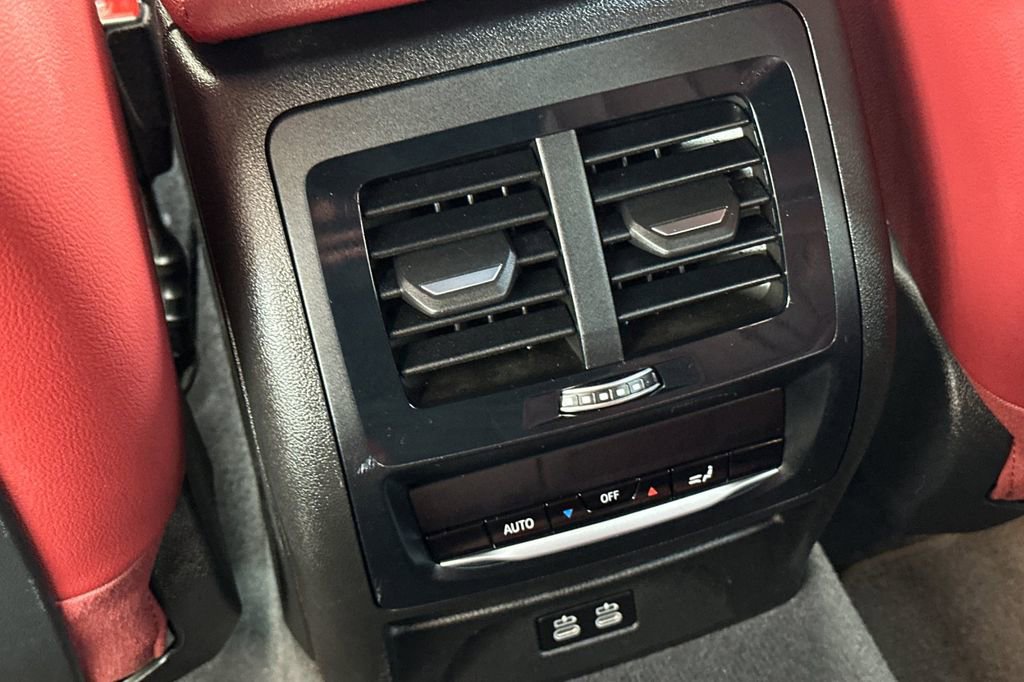 Used 2022 BMW X3 xDrive30i w/ Convenience Package w/ZPA image 13