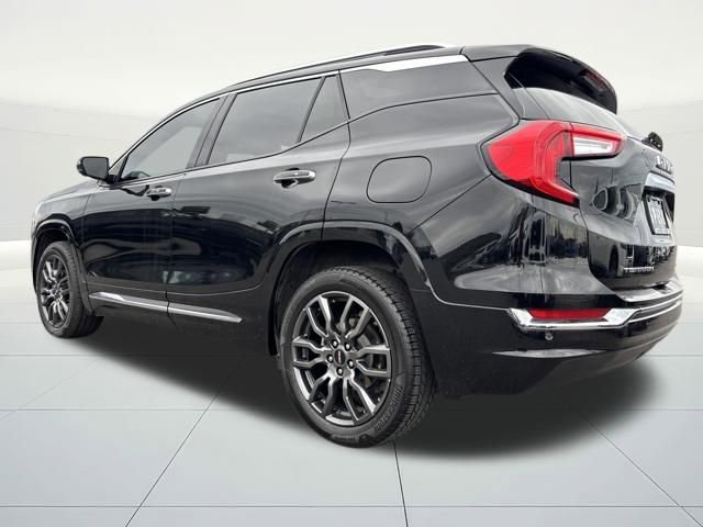 Used 2024 GMC Terrain Denali w/ Black Diamond Edition image 3
