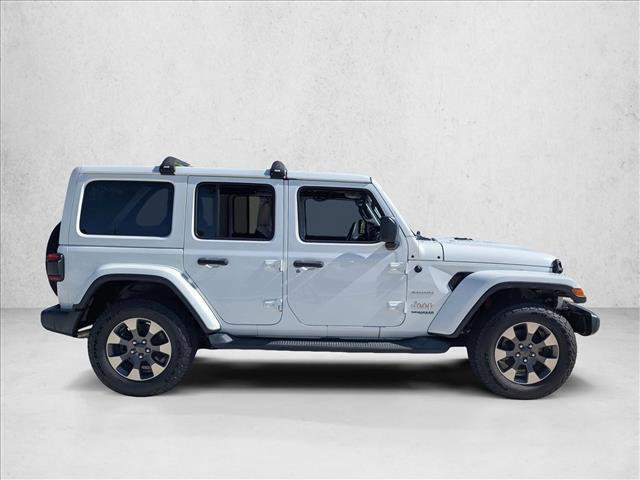 Used 2018 Jeep Wrangler Unlimited Sahara AWD/4WD image 4