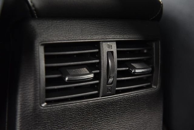 Used 2025 Mitsubishi Outlander SE AWD/4WD image 26