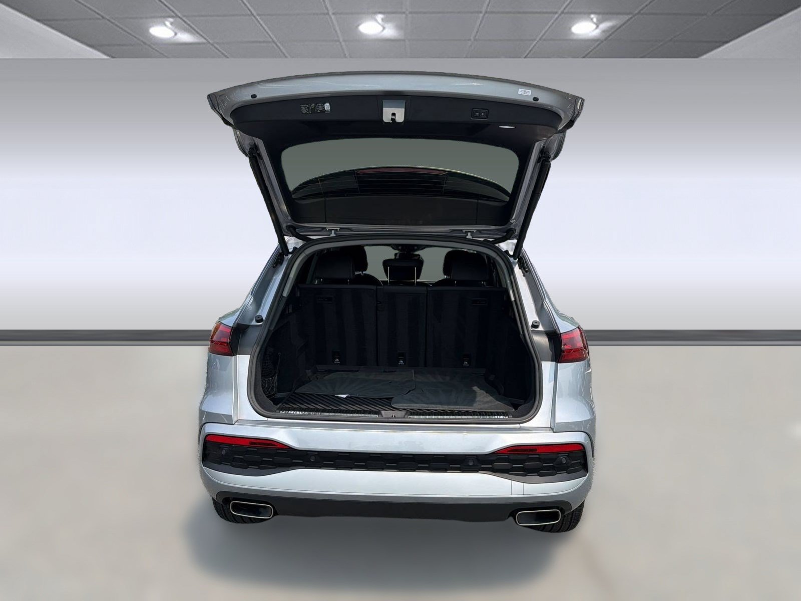 Certified 2025 Audi Q5 Premium Plus AWD/4WD image 23