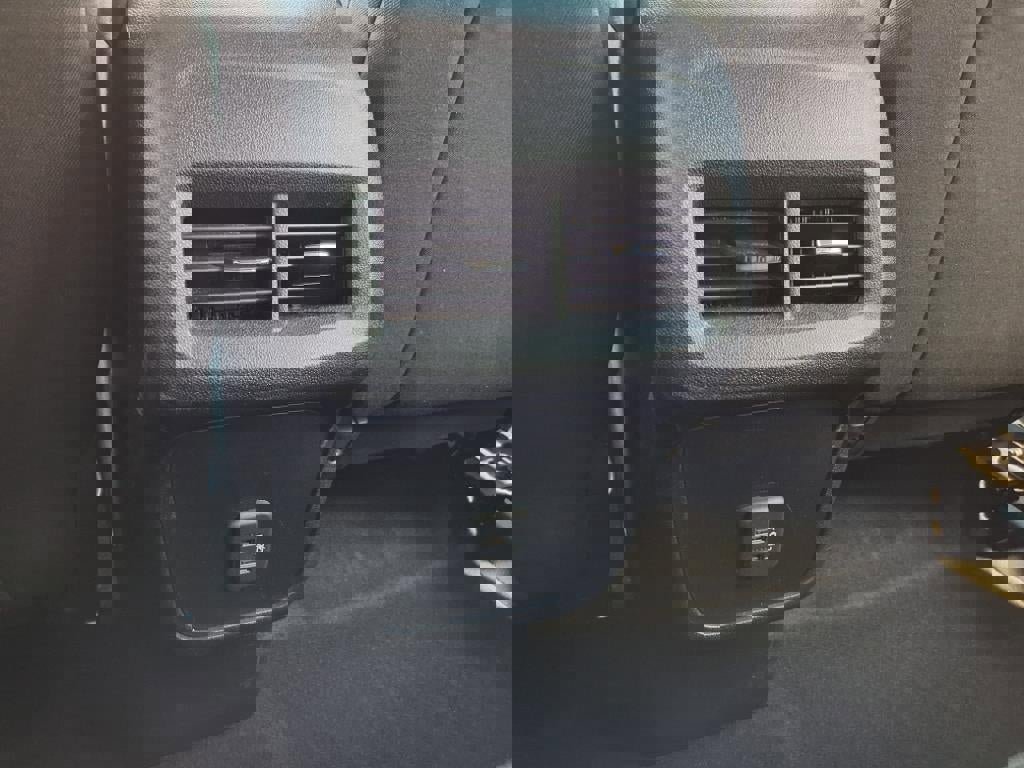 Used 2019 Chevrolet Equinox LT image 24