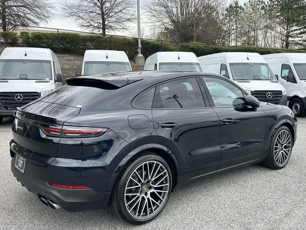 Used 2022 Porsche Cayenne S image 8