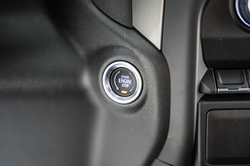 New 2026 Chevrolet Silverado 1500 Custom w/ Turbomax Blackout Package AWD/4WD image 28