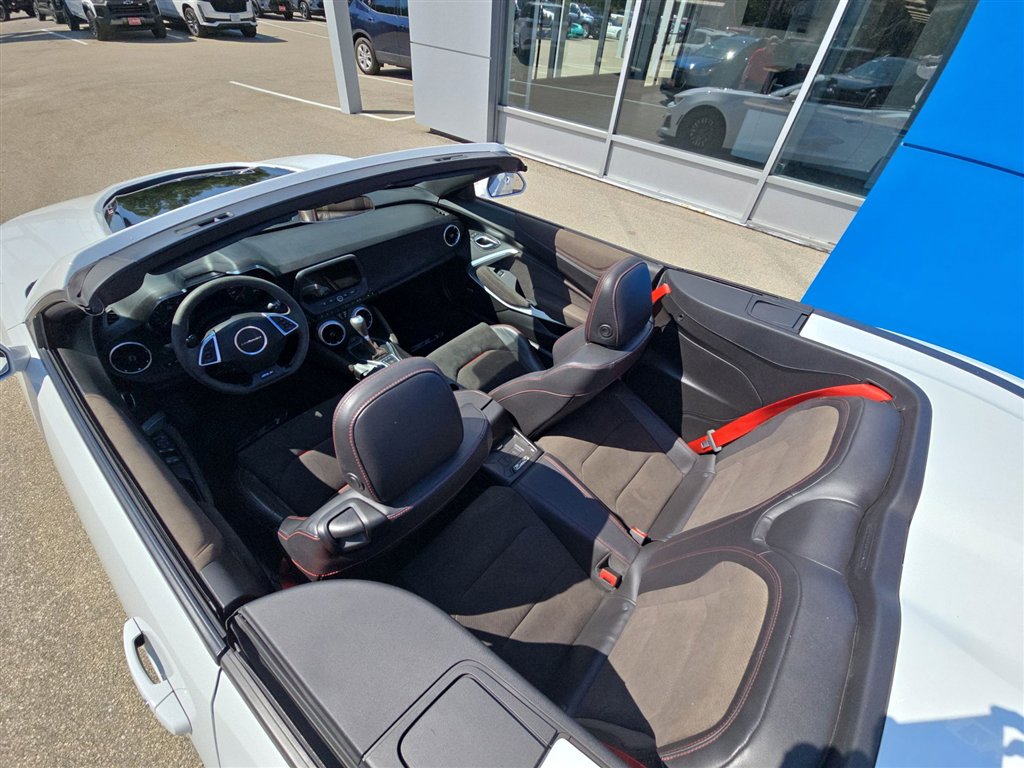 Used 2018 Chevrolet Camaro ZL1 image 37