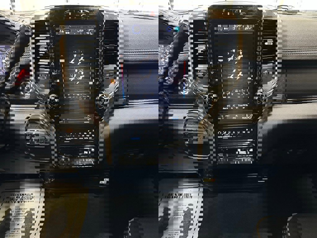 Used 2024 RAM 2500 Laramie image 27