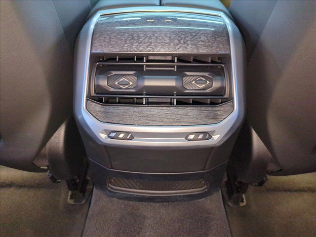 Used 2023 BMW 740i RWD image 18