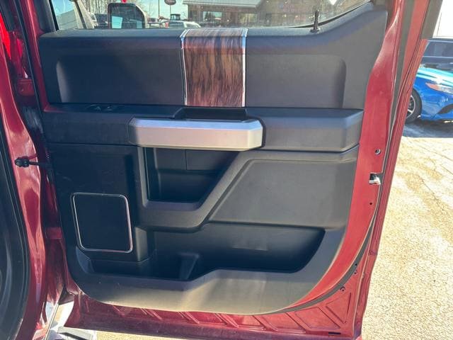 Used 2018 Ford F150 Lariat w/ Equipment Group 502A Luxury AWD/4WD image 13