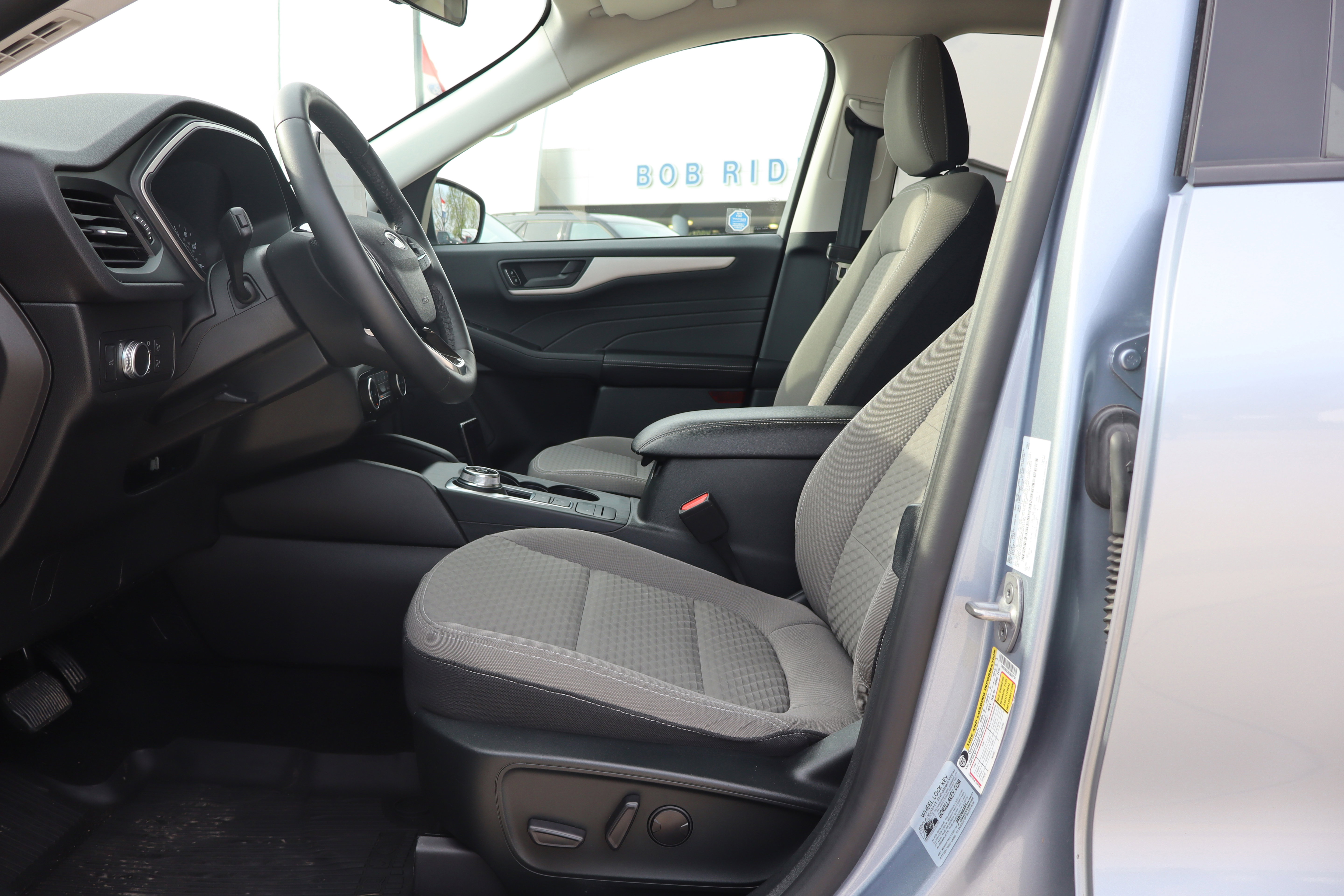 Used 2022 Ford Escape SE w/ Convenience Package AWD/4WD image 9