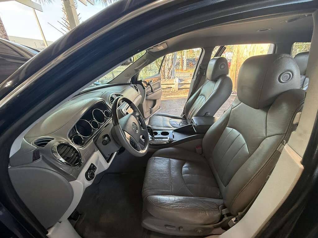 Used 2017 Buick Enclave Convenience FWD image 9