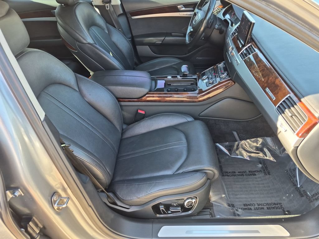 Used 2013 Audi A8 3.0T AWD/4WD image 29