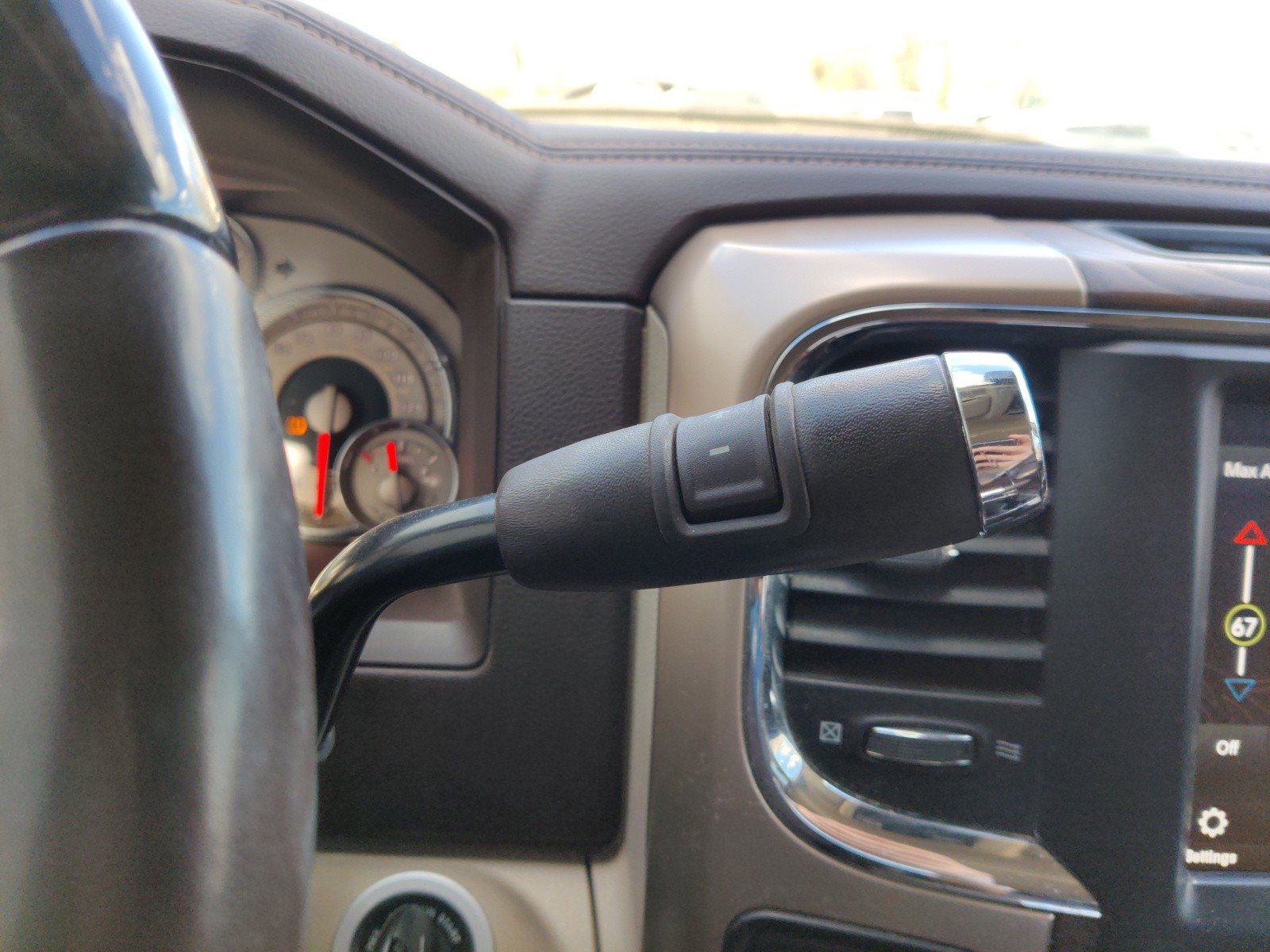 Used 2018 RAM 2500 Longhorn image 21