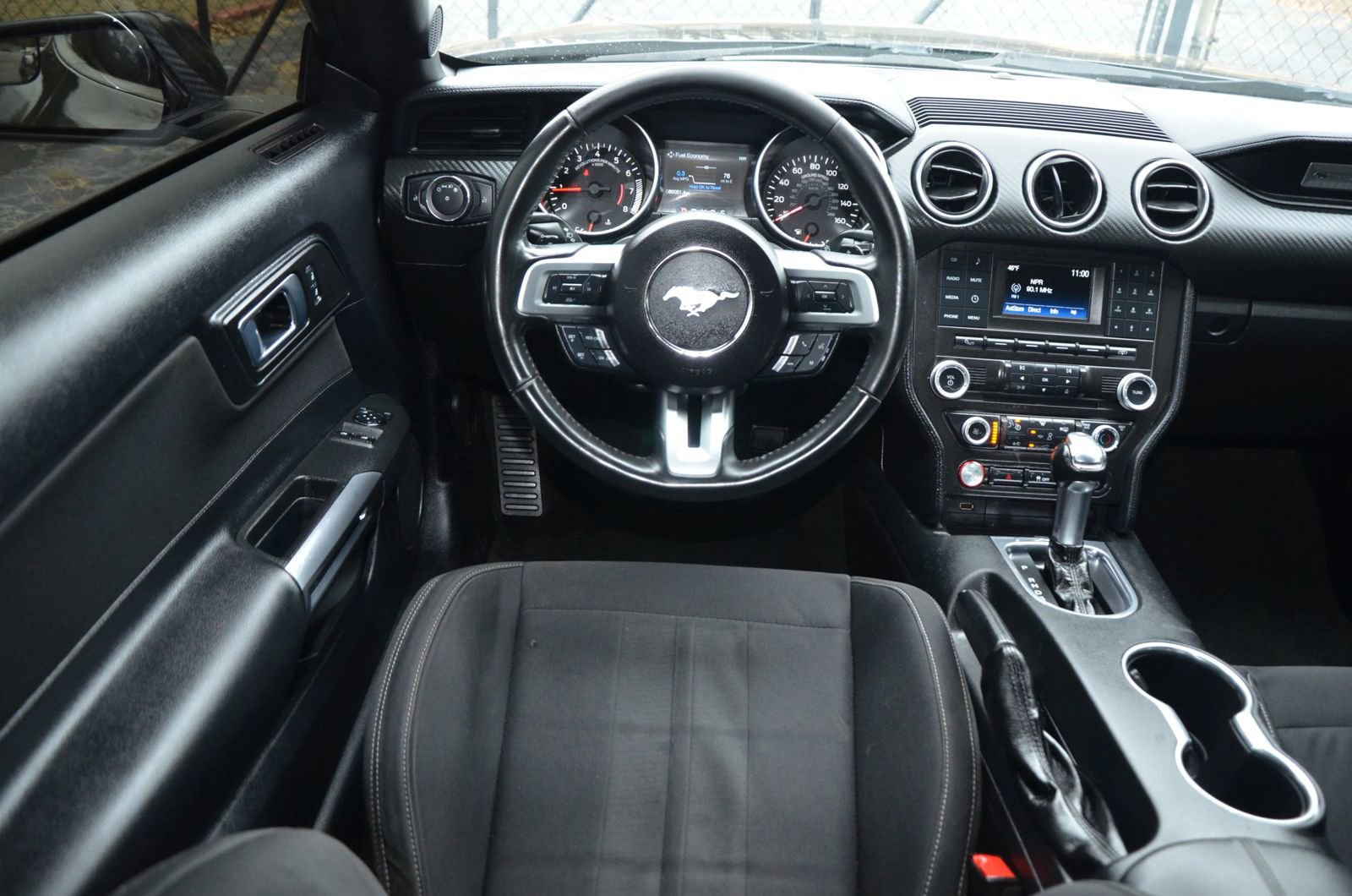 Used 2018 Ford Mustang Coupe image 39