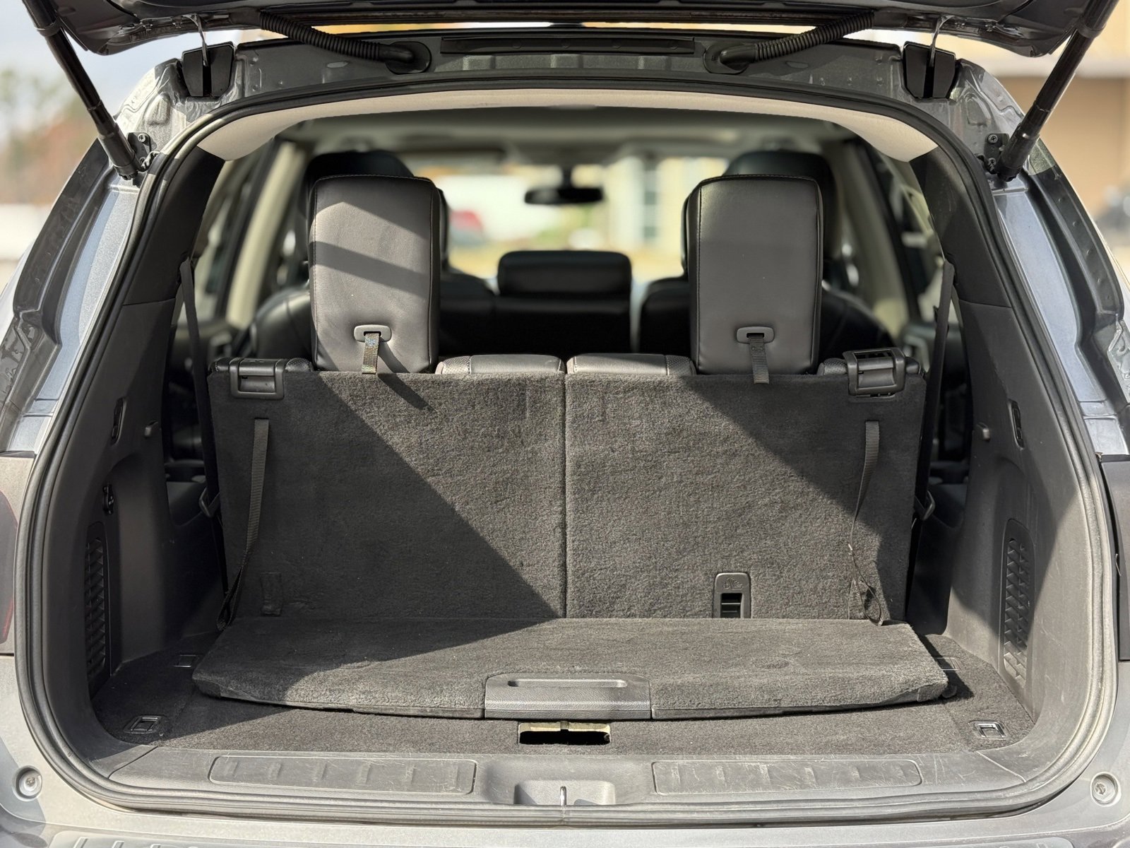 Used 2018 Nissan Pathfinder Platinum image 50