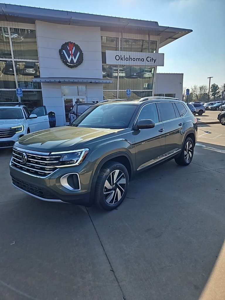 New 2026 Volkswagen Atlas SEL image 1