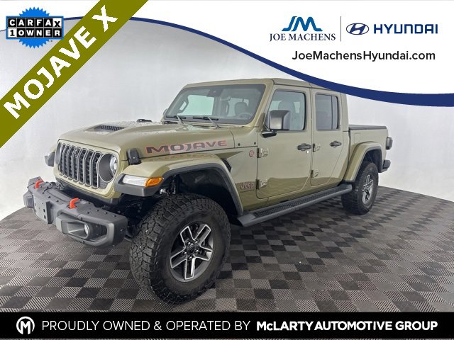 Used 2025 Jeep Gladiator Mojave image 1