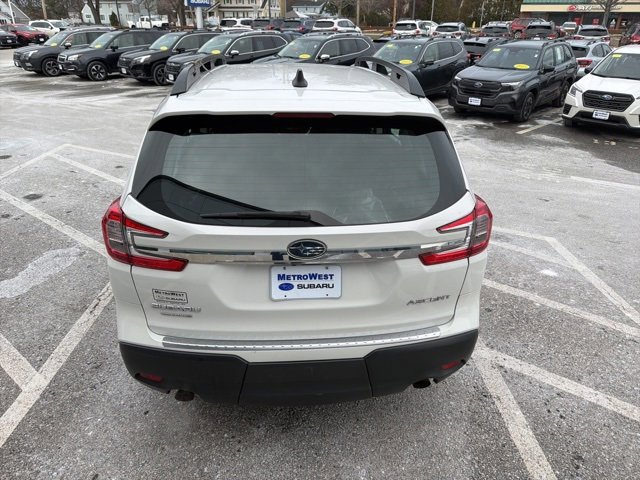 Used 2023 Subaru Ascent 8-Passenger image 8
