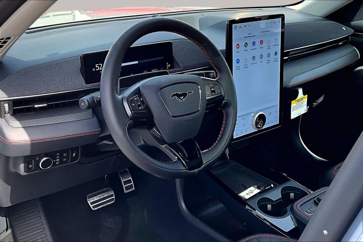 Used 2025 Ford Mustang Mach-E Premium w/ Sport Appearance Package AWD/4WD image 17
