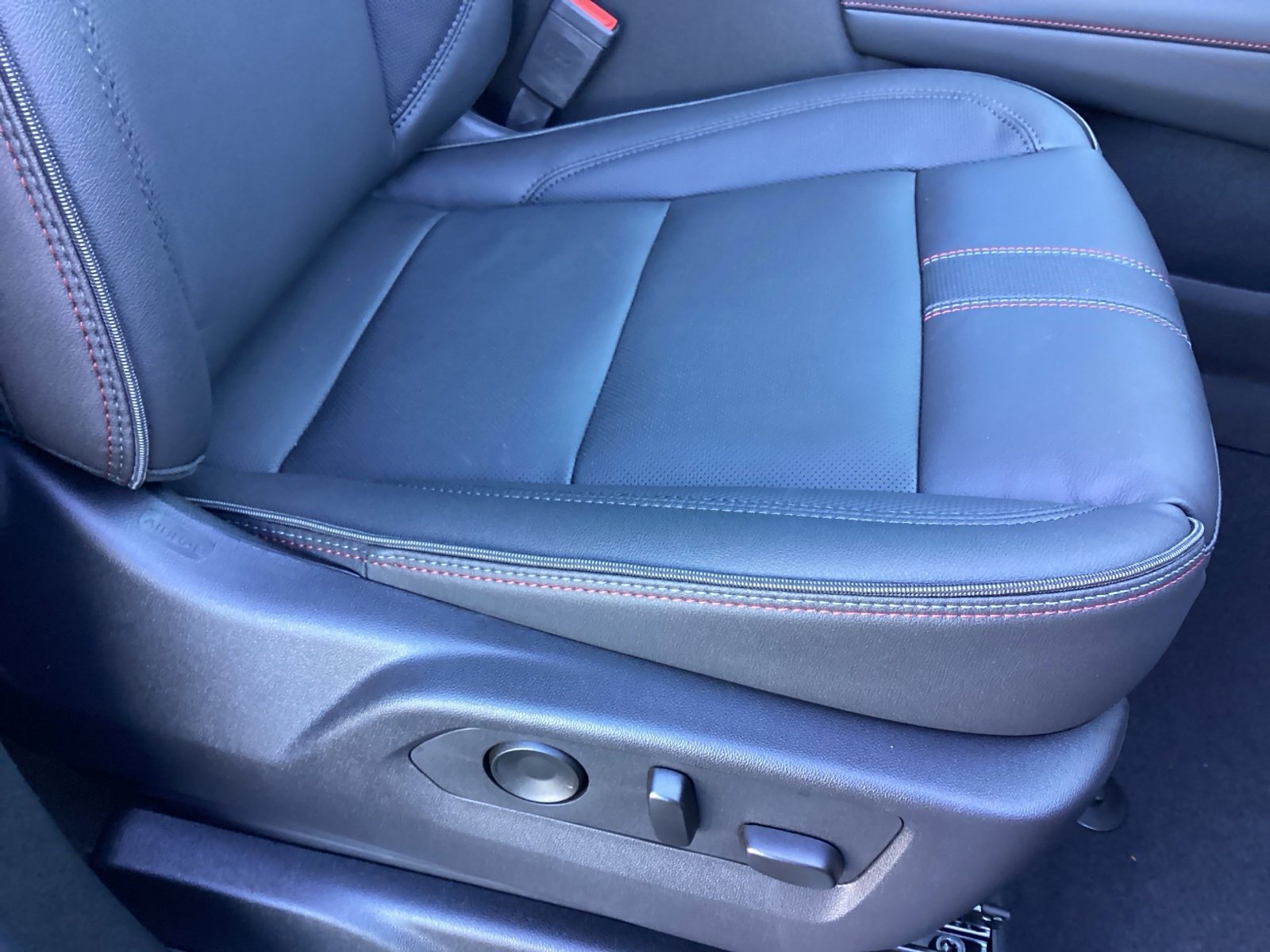 New 2026 Chevrolet Suburban RST w/ Comfort Package image 22