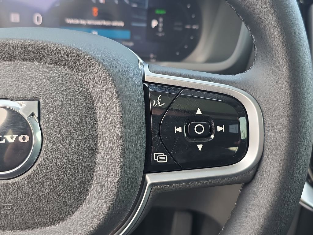 New 2026 Volvo XC90 T8 Plus image 28