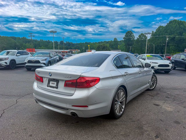 Used 2017 BMW 530i RWD image 4