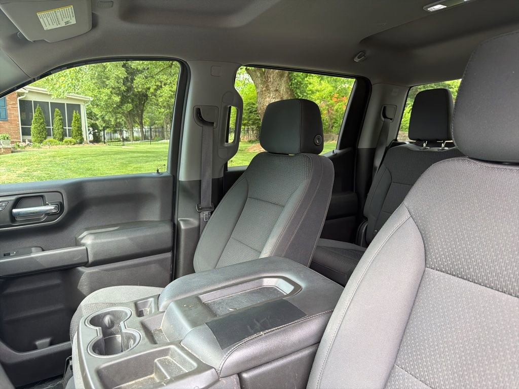 Used 2020 Chevrolet Silverado 1500 Custom w/ Custom Value Package AWD/4WD image 27