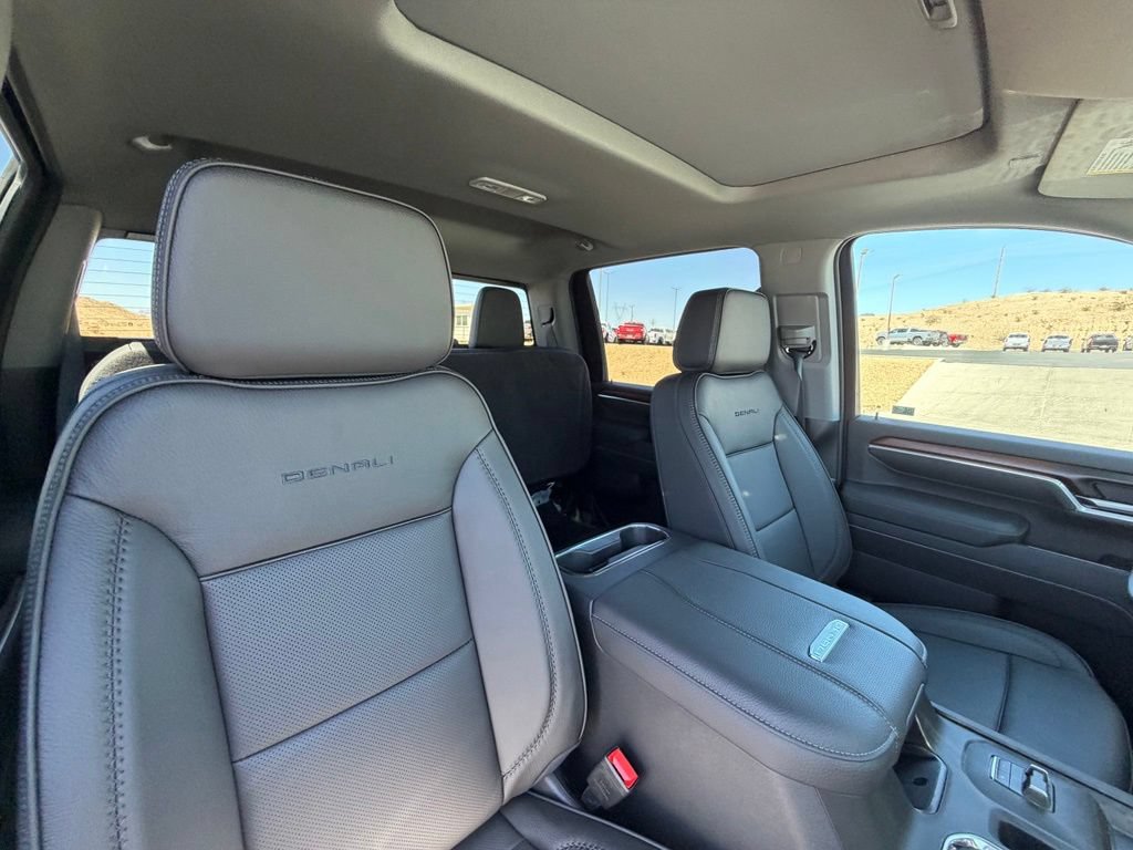 New 2026 GMC Sierra 2500 Denali w/ Max Trailering Package AWD/4WD image 15