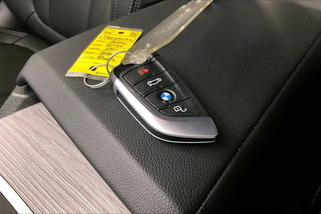 Used 2026 BMW 330i xDrive Sedan AWD/4WD image 13