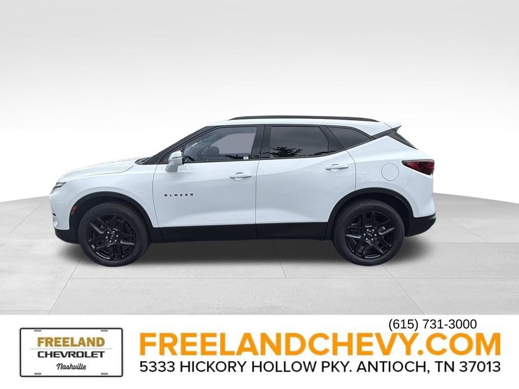 Used 2023 Chevrolet Blazer LT FWD image 6