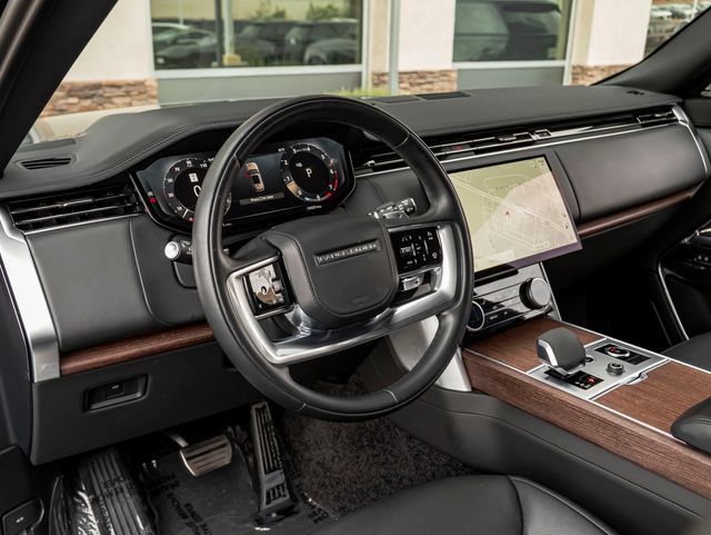 Used 2023 Land Rover Range Rover SE AWD/4WD image 16
