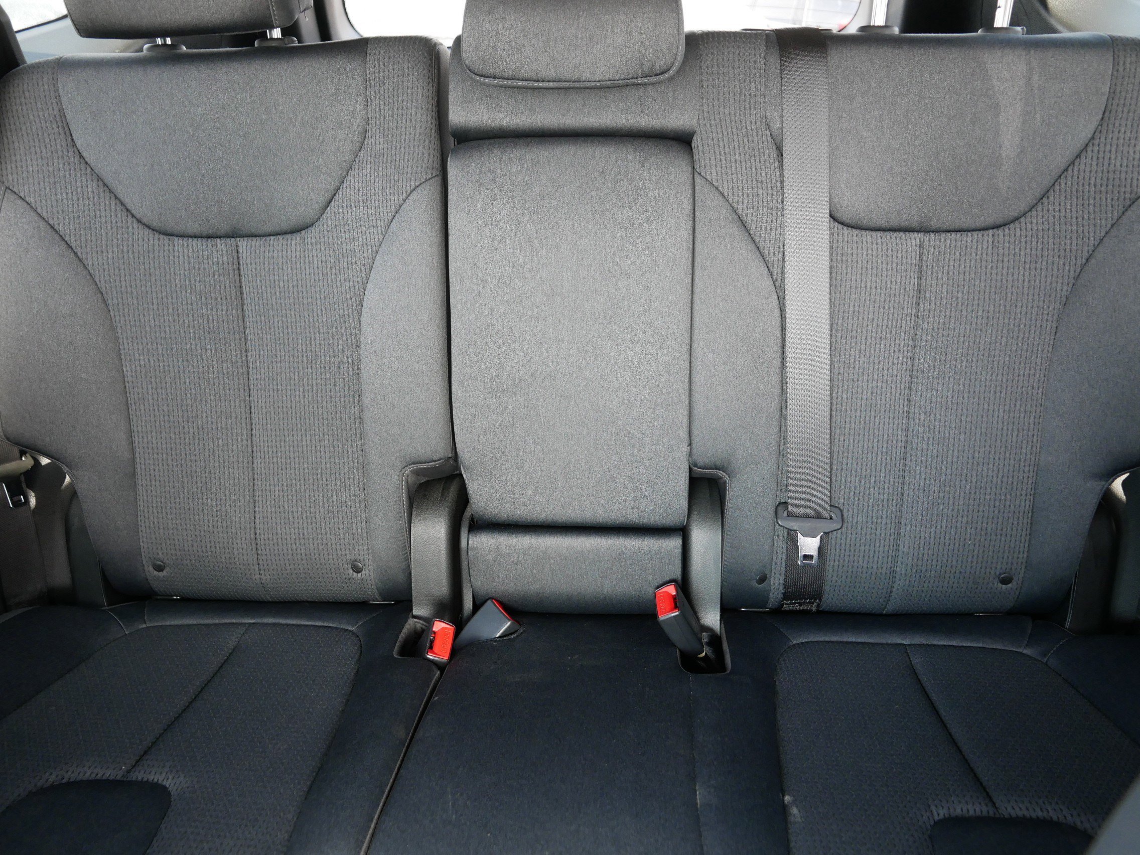 Used 2023 Hyundai Santa Fe SEL w/ Cargo Package image 13