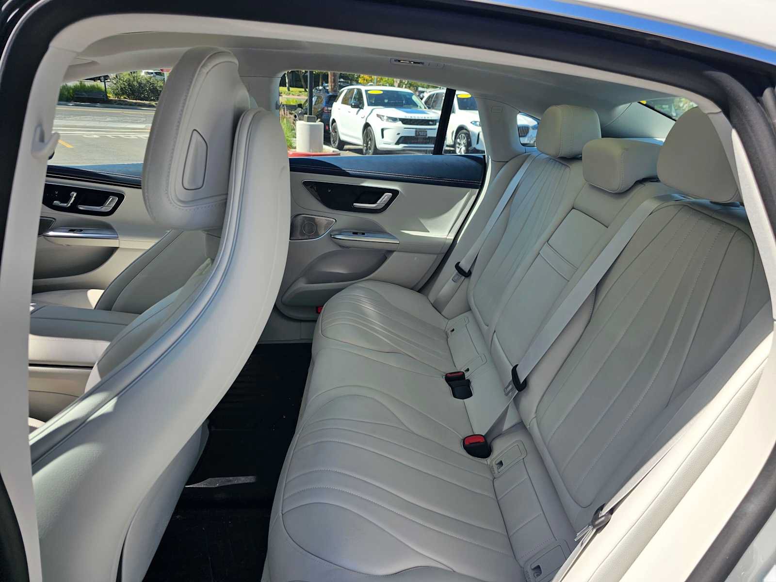 Certified 2023 Mercedes-Benz EQE 500 4MATIC Sedan image 16