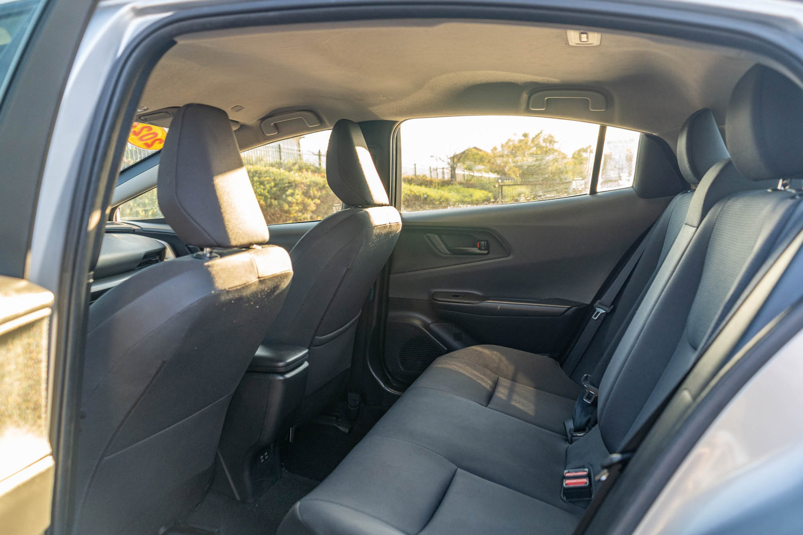 Used 2024 Toyota Prius LE FWD image 16