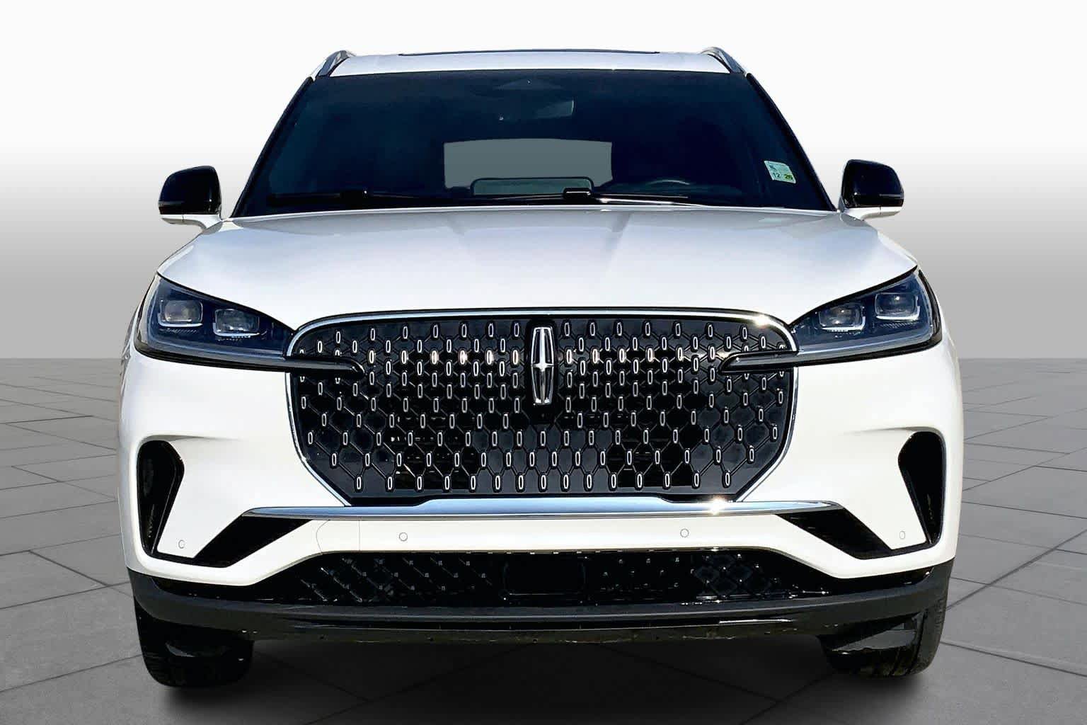 Used 2025 Lincoln Aviator Reserve w/ Illumination Package RWD image 4