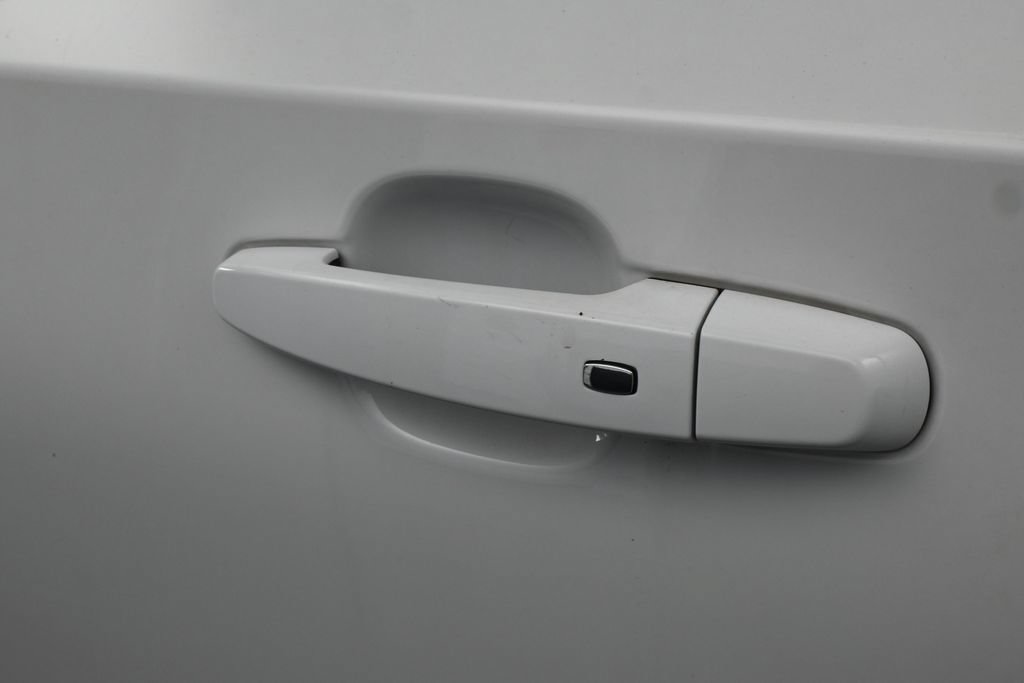Used 2022 GMC Terrain SLE FWD image 34