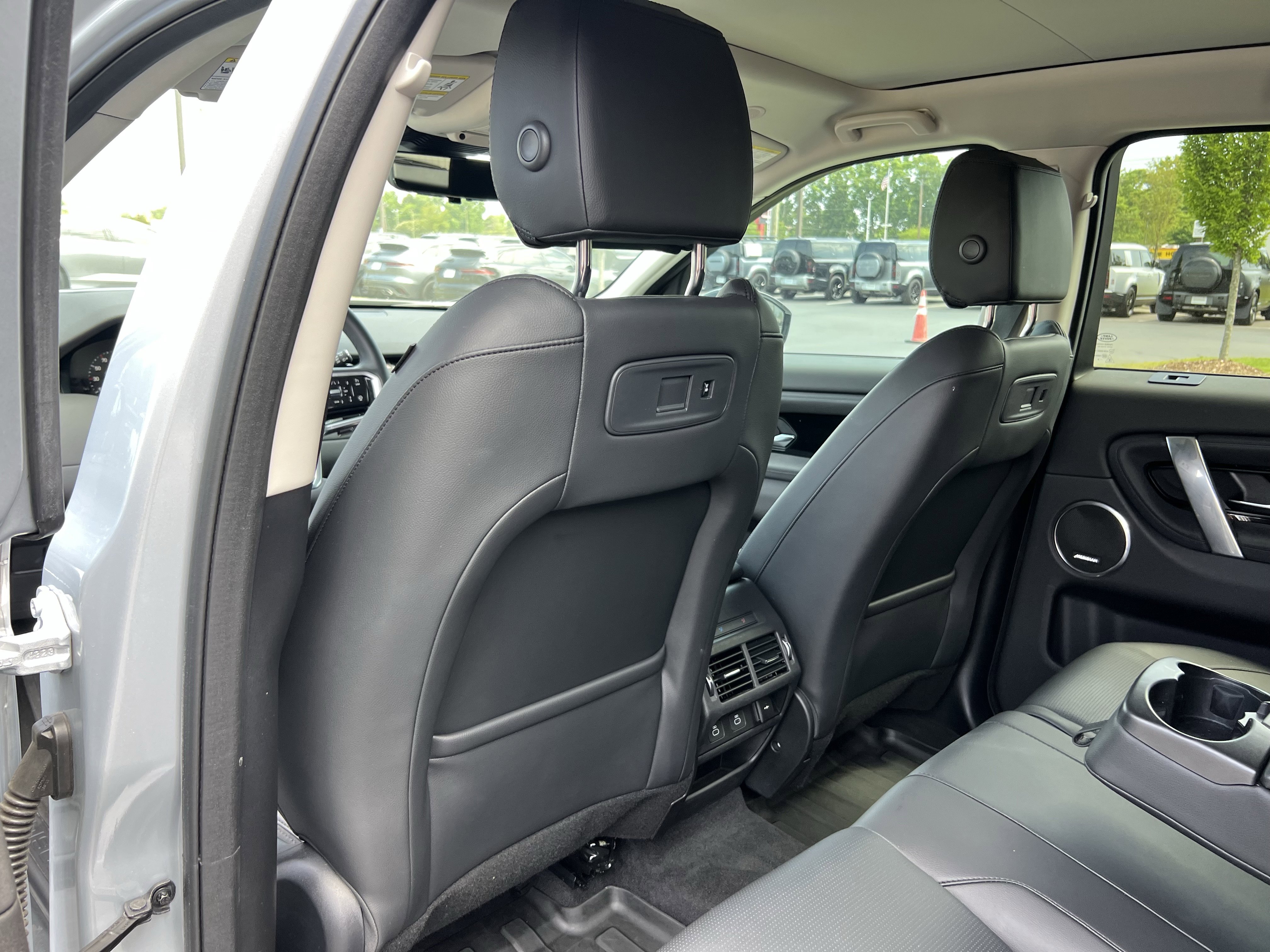 Certified 2025 Land Rover Discovery Sport S AWD/4WD image 33