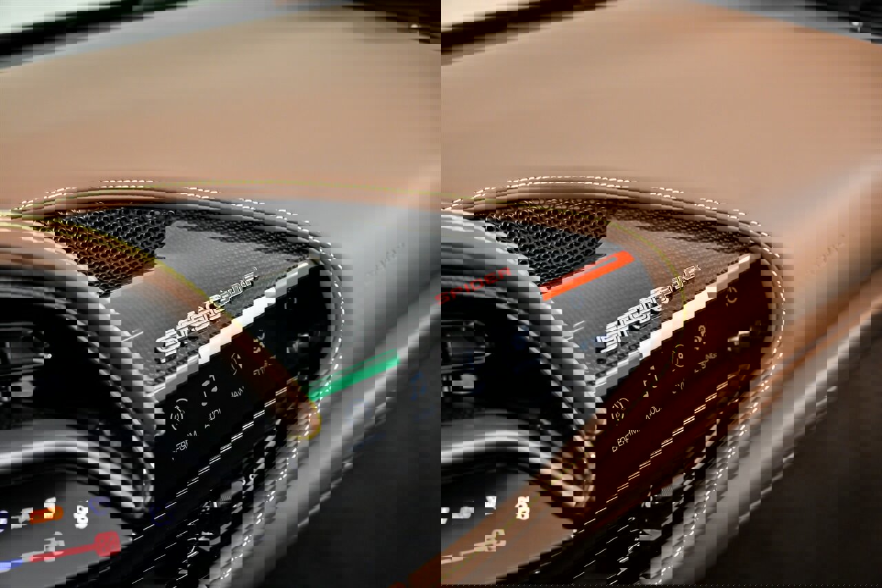 Used 2024 Ferrari SF90 Spider image 41