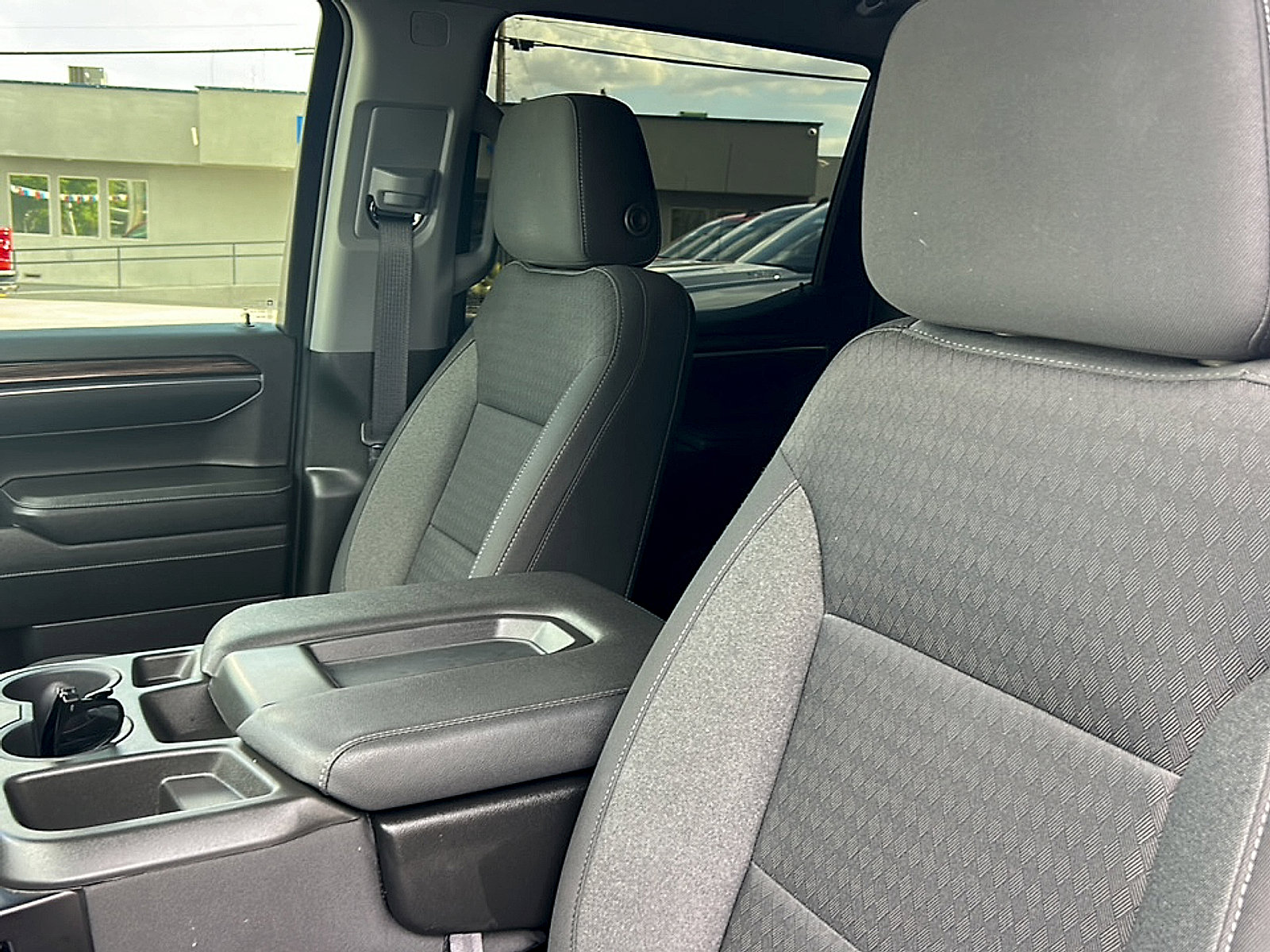Used 2023 Chevrolet Silverado 1500 LT w/ Safety Package AWD/4WD image 13